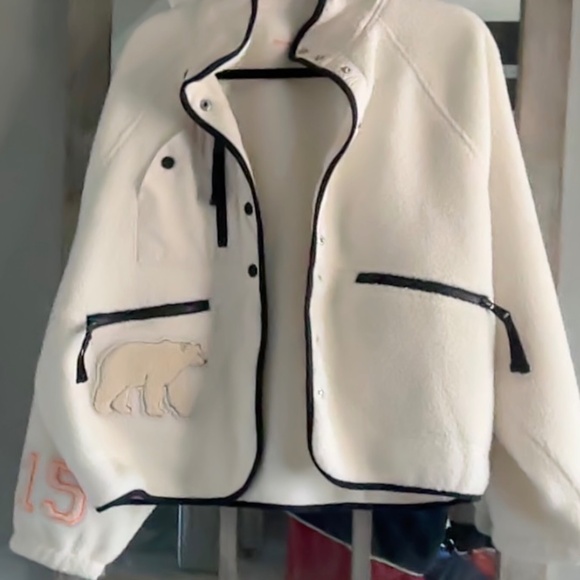 FP Movement Hit The Slopes Patch Jacket - Picture 10 of 14